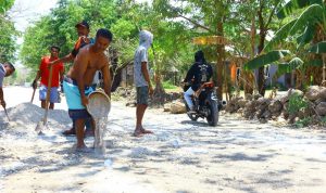 perbaiki jalan rusak perbaiki jalan rusak